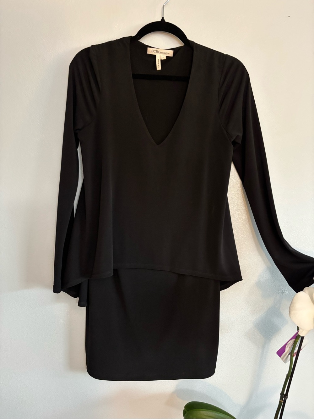 BCBGeneration Black Long Sleeve V-Neck Layered Dress